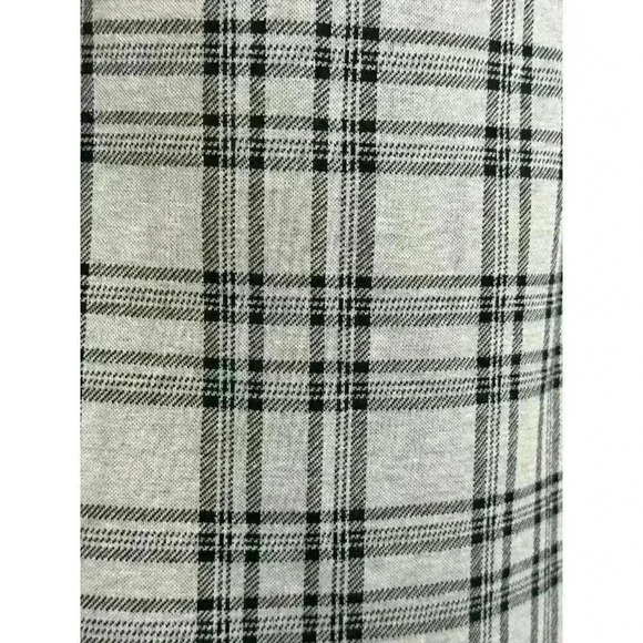 Popular21 Plaid Bodycon Dress (403) - Picture 6 of 8